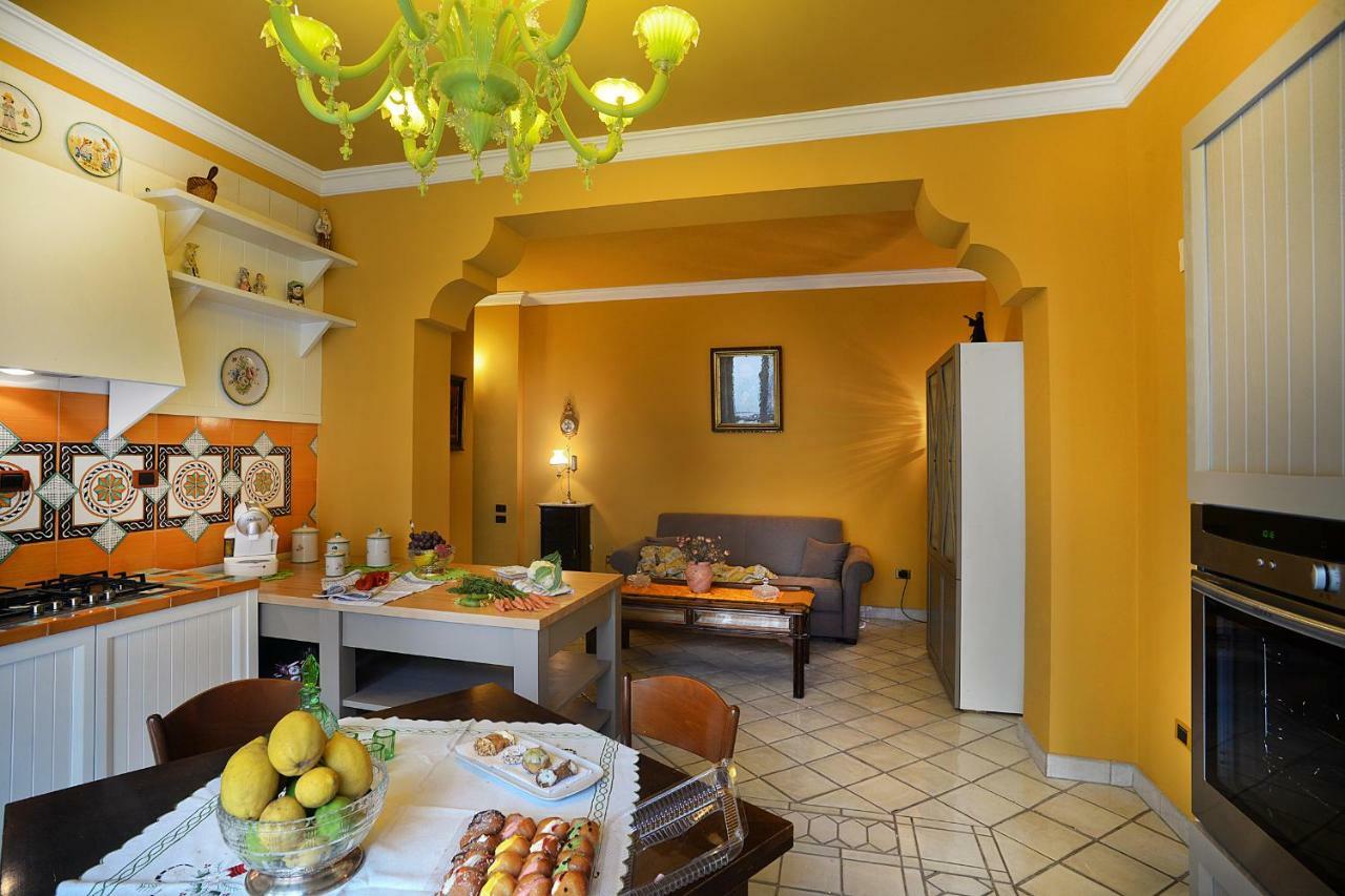 Donna Filomena Casa Vacanza Di Charme Salerno Dış mekan fotoğraf
