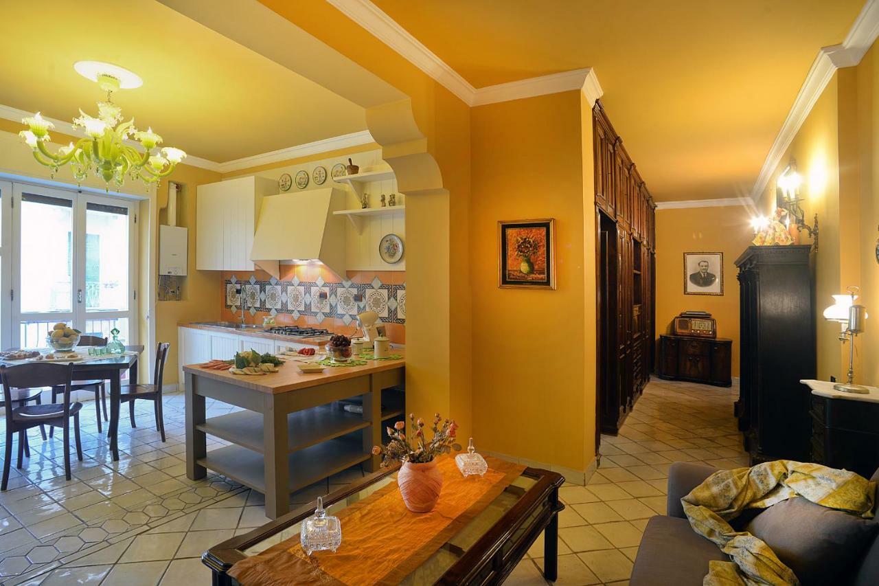 Donna Filomena Casa Vacanza Di Charme Salerno Dış mekan fotoğraf